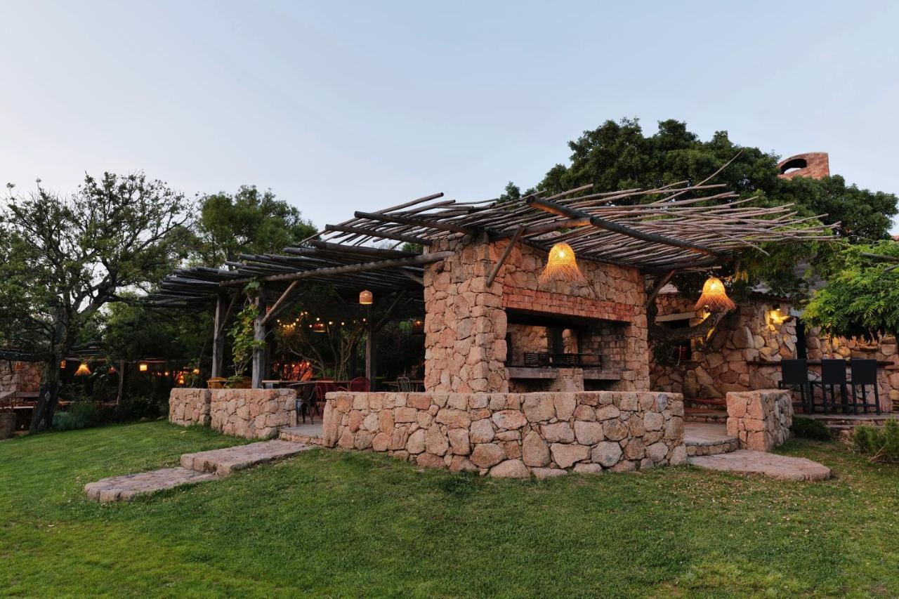 Domaine Pozzo Di Mastri Hotel & Spa ฟิการี ภายนอก รูปภาพ