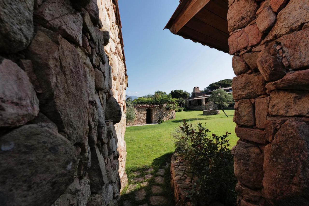 Domaine Pozzo Di Mastri Hotel & Spa ฟิการี ภายนอก รูปภาพ