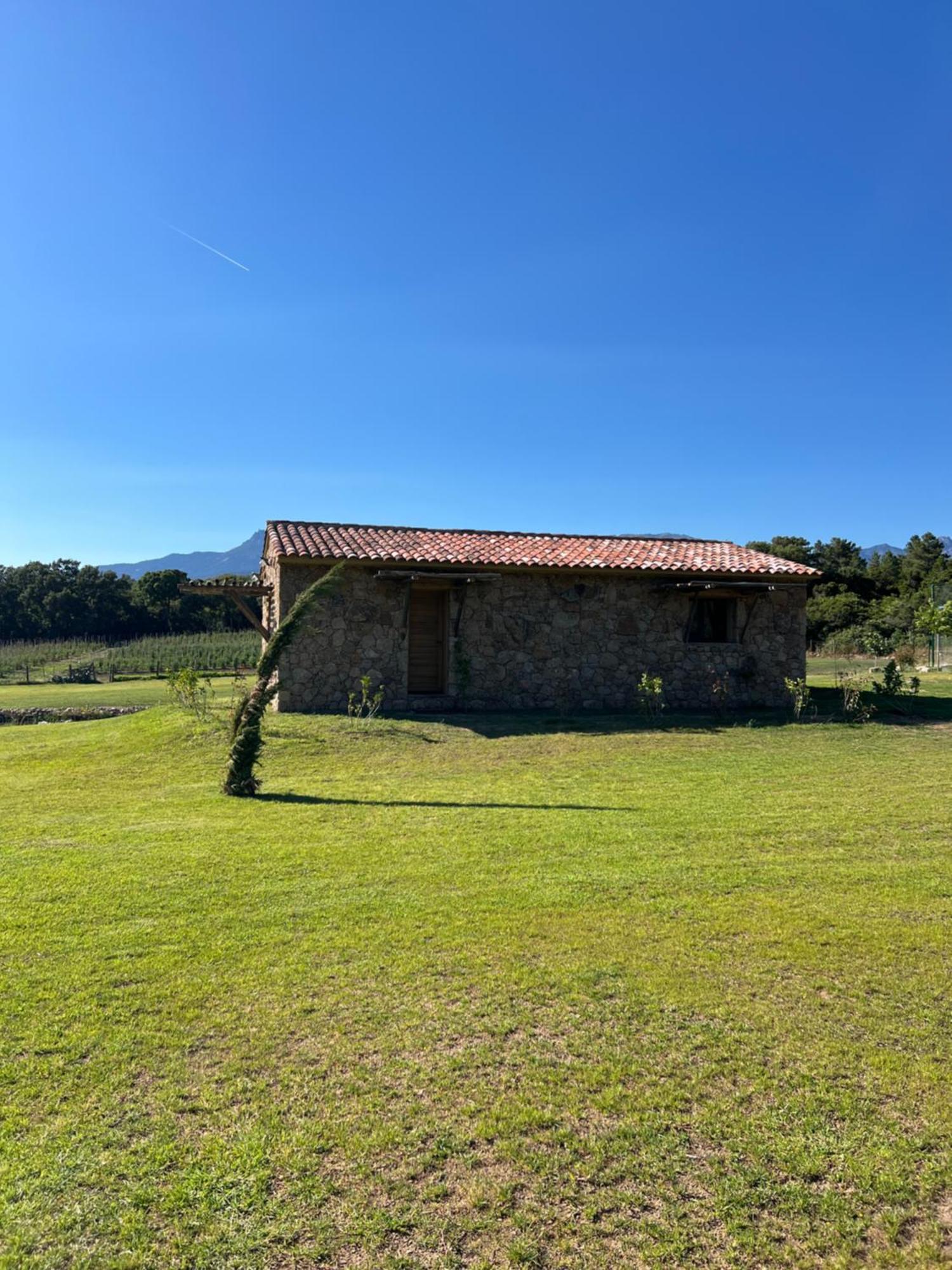 Domaine Pozzo Di Mastri Hotel & Spa ฟิการี ภายนอก รูปภาพ